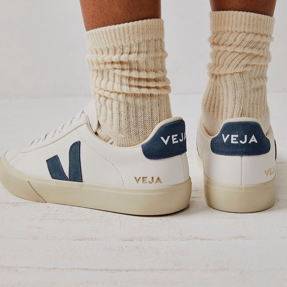 Veja Campo Sneakers in extra white/california